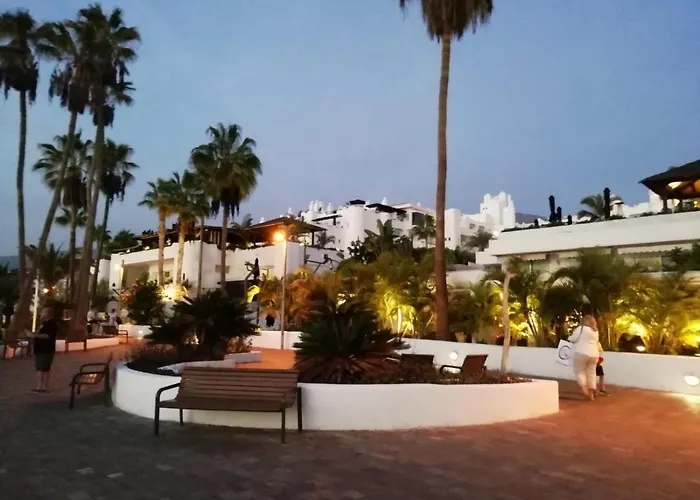 Apartamento Con Jardin Y Piscina